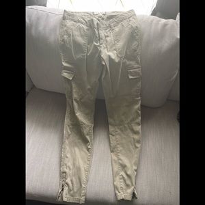 Abercrombie and Fitch Size 4 Perfect Stretch Cargo skinny zipper pants